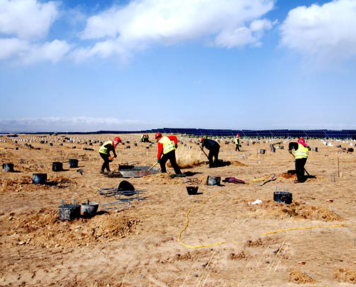 青海黃河水電115兆光伏發(fā)電項目全面鋪開(kāi)