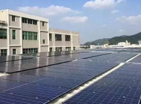 1個(gè)光伏電站=5畝田地，1塊板解決全村人致富問(wèn)題！