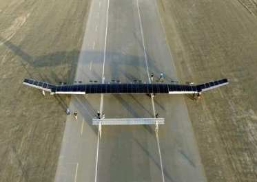 中國首款大型太陽(yáng)能無(wú)人機完成20000米高空圓滿(mǎn)完成飛行任務(wù)