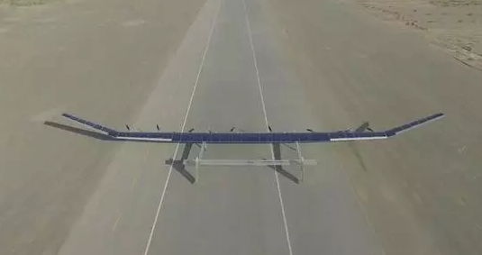 我國首款大型太陽(yáng)能無(wú)人機完成高空飛行