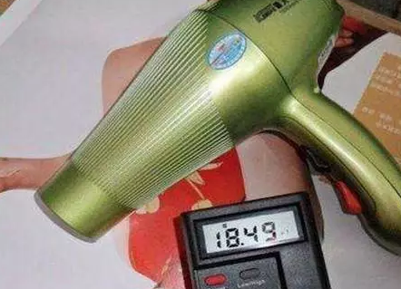 光伏電站有輻射？別自己嚇唬自己！電力設施雖有輻射不假，但離影響健康還很遠