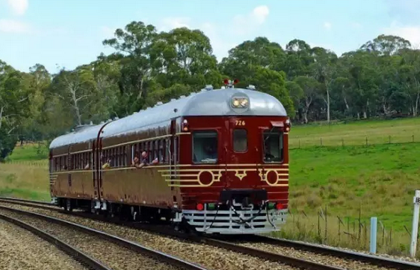 全球首輛太陽(yáng)能火車(chē)將在澳運行 由老火車(chē)改造而成