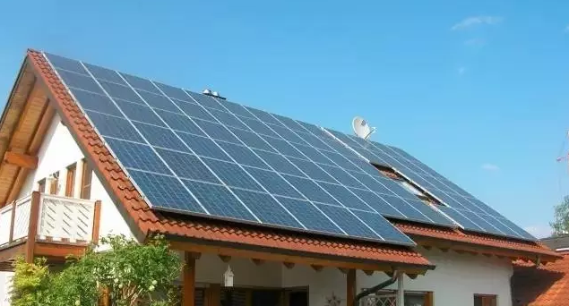 你看這些地方都裝上光伏電站，每年能省一半電費！