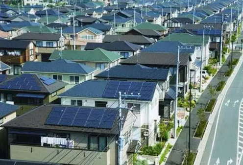 一個(gè)電站賺四個(gè)電站 這才是擁抱家庭光伏的新姿態(tài)！