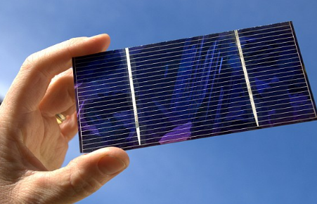 太陽(yáng)能電池技術(shù)新突破:眼鏡變身手機充電器