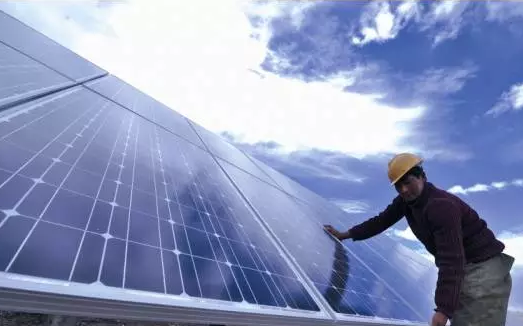 太陽(yáng)能發(fā)電是高收益低風(fēng)險的投資
