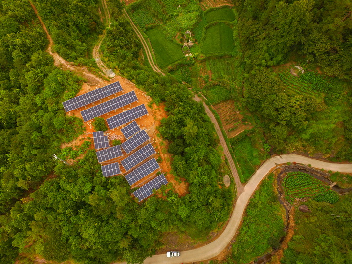 浙江縉云扶貧出啥妙招？光伏電站讓偏遠山村荒地也能生出錢(qián)