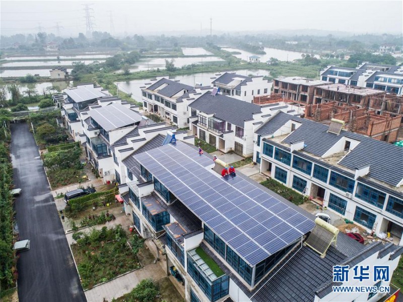 浙江長(cháng)興：光伏發(fā)電示范村500余戶(hù)項目陸續并網(wǎng)發(fā)電（組圖）