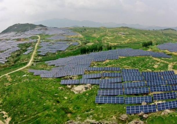 全國首個(gè)利用采煤沉陷區建設的光伏電站在新泰并網(wǎng)發(fā)電