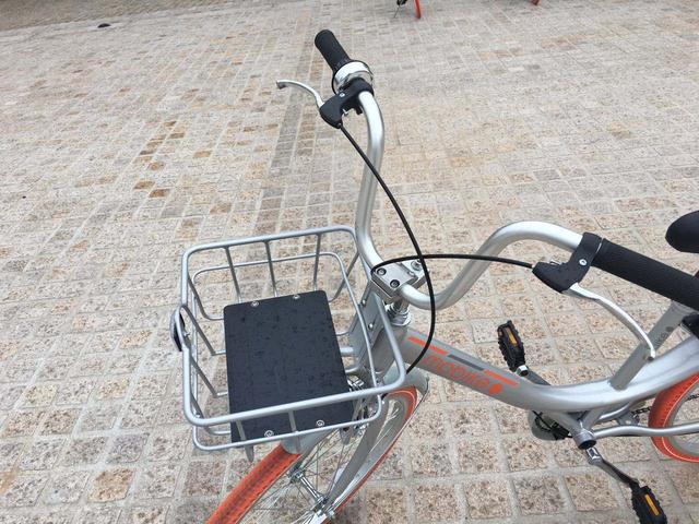 摩拜單車(chē)前車(chē)框底太陽(yáng)能電池板揭秘