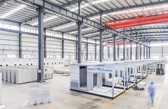 江蘇智臨電氣榮膺2017光伏行業(yè)創(chuàng )新力企業(yè)50強