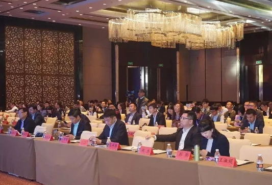斬獲多獎|錦浪科技閃耀PVIC 2017光伏創(chuàng )新大會(huì )