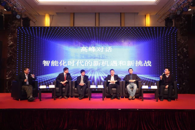 酣暢淋漓||兩場(chǎng)演講，一場(chǎng)對話(huà)，聽(tīng)深圳科士達在逆變器技術(shù)峰會(huì )論壇上說(shuō)些什么