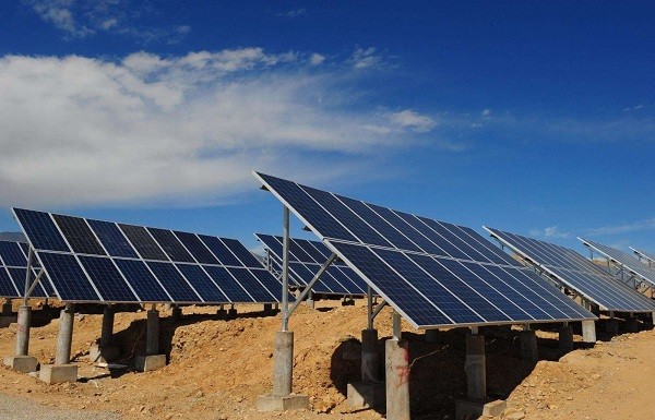 中國能建投建東北地區最大光伏電站并網(wǎng)發(fā)電
