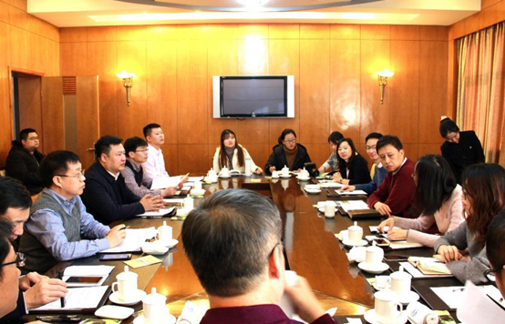 同煤集團踐行能源轉型 新能源發(fā)電項目獲2018清潔能源推廣周走訪(fǎng)團好評