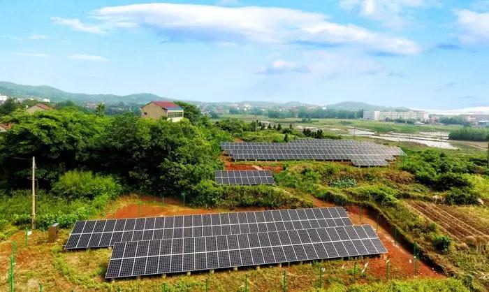 陽(yáng)光電源攜手「2018戶(hù)用光伏創(chuàng )新論壇暨光伏扶貧研討會(huì )」探討光伏發(fā)展