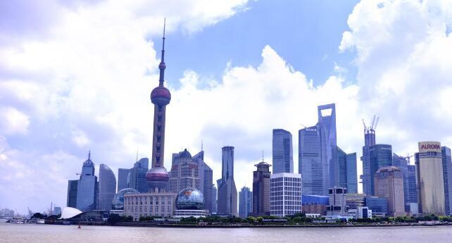 光伏規模嚴控時(shí)代:打敗你的可能并非對手與政策 而是發(fā)展趨勢