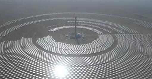 首航節能敦煌100MW塔式光熱發(fā)電項目土建階段性施工順利完工