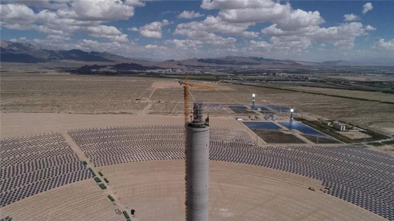 中控德令哈50MW塔式熔鹽光熱電站最新建設進(jìn)度