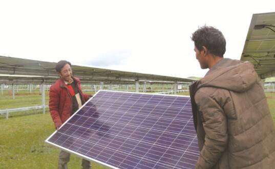 鄉城縣21萬(wàn)千瓦裝機光伏電工程建設側記
